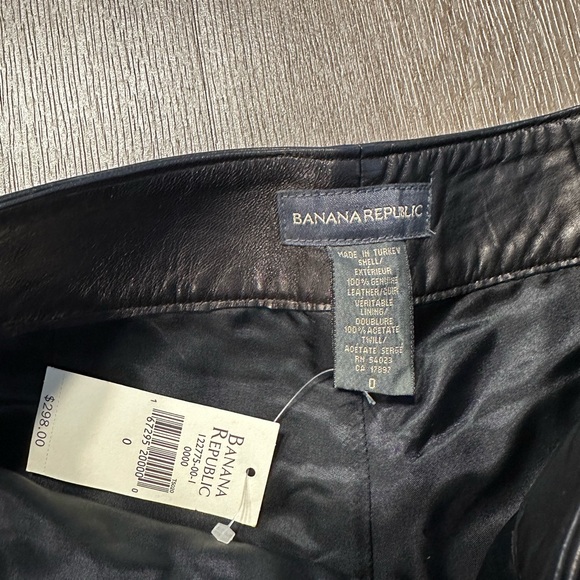 Banana Republic Genuine Leather Women Pants - Picture 4 of 7
